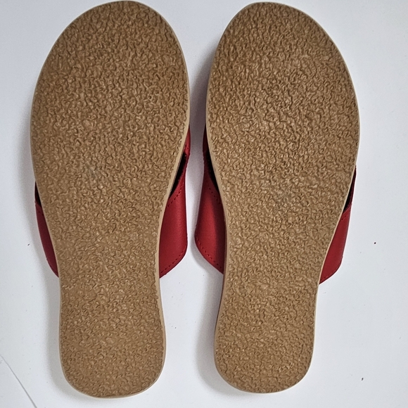Red Leather Moroccan Flat Sandals with Silver Accents - Picture 4 of 5